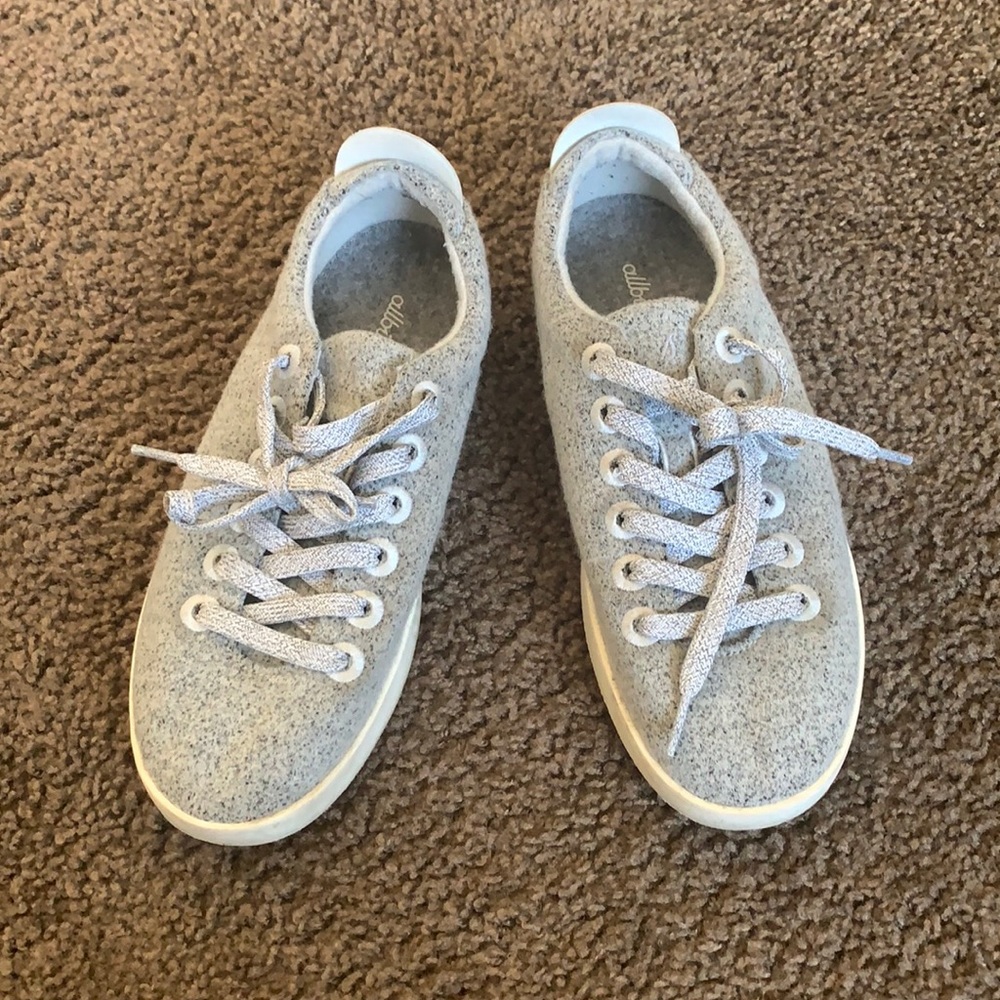 Allbirds women’s wool Pipers grey with white soles- used